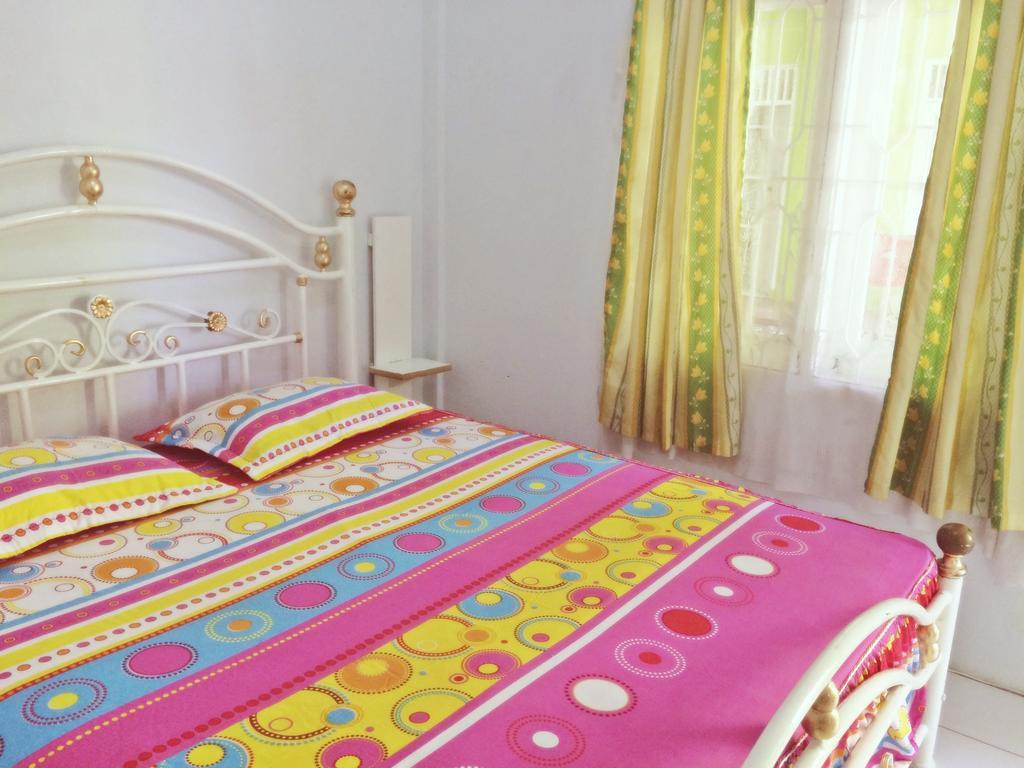Griya 24 Homestay Medan Exterior photo